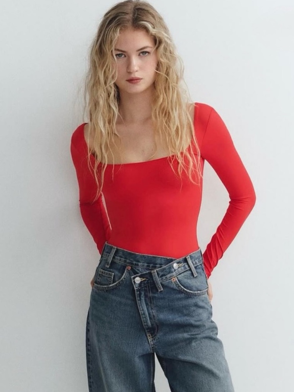 NWOT ZARA Long-Sleeve Scoop Neck Bodysuit